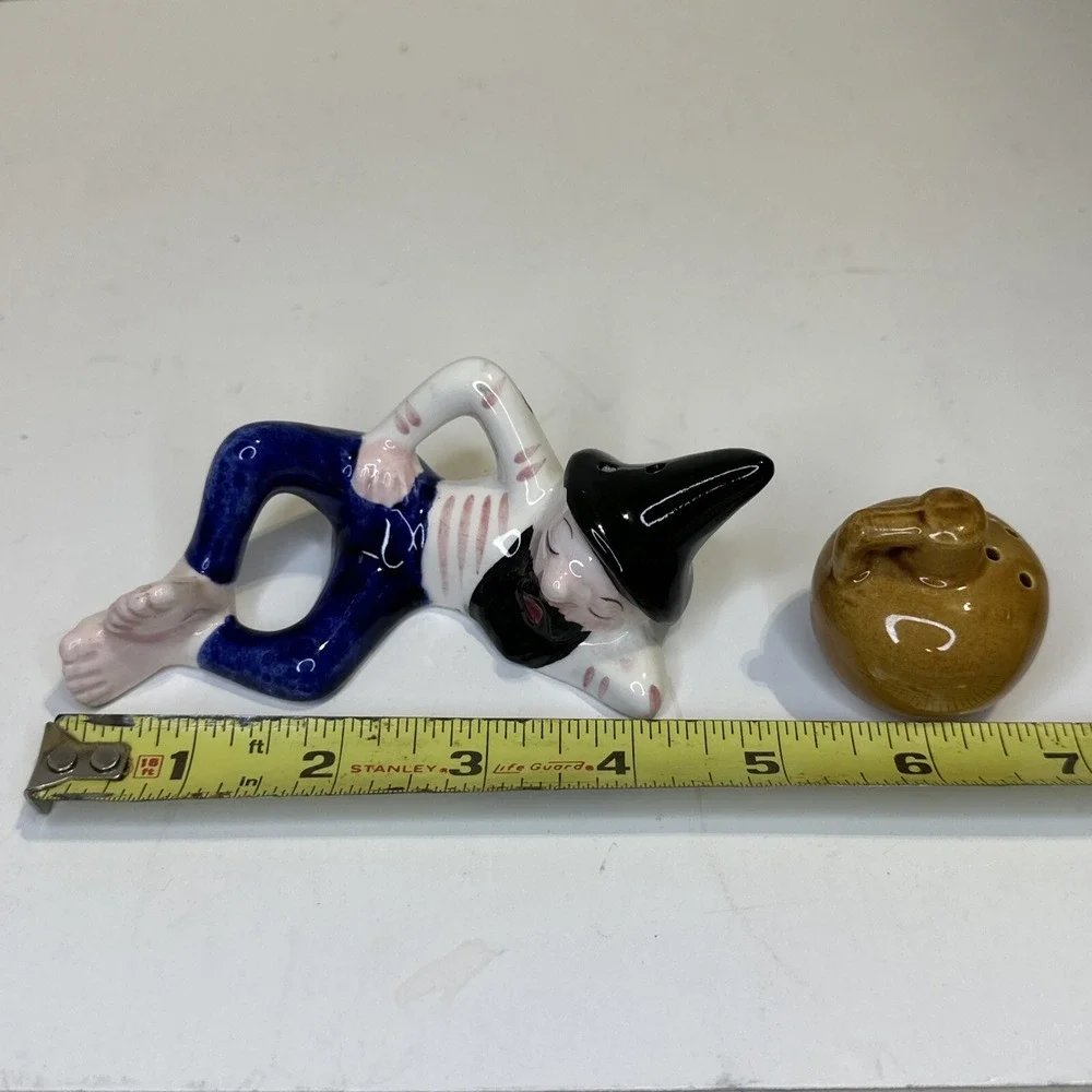 As Is Vintage Hillbilly Drunk Jug Moonshine Salt Pepper Shakers CHIPPED READ